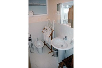 Италия Privát Duino, Экстерьер